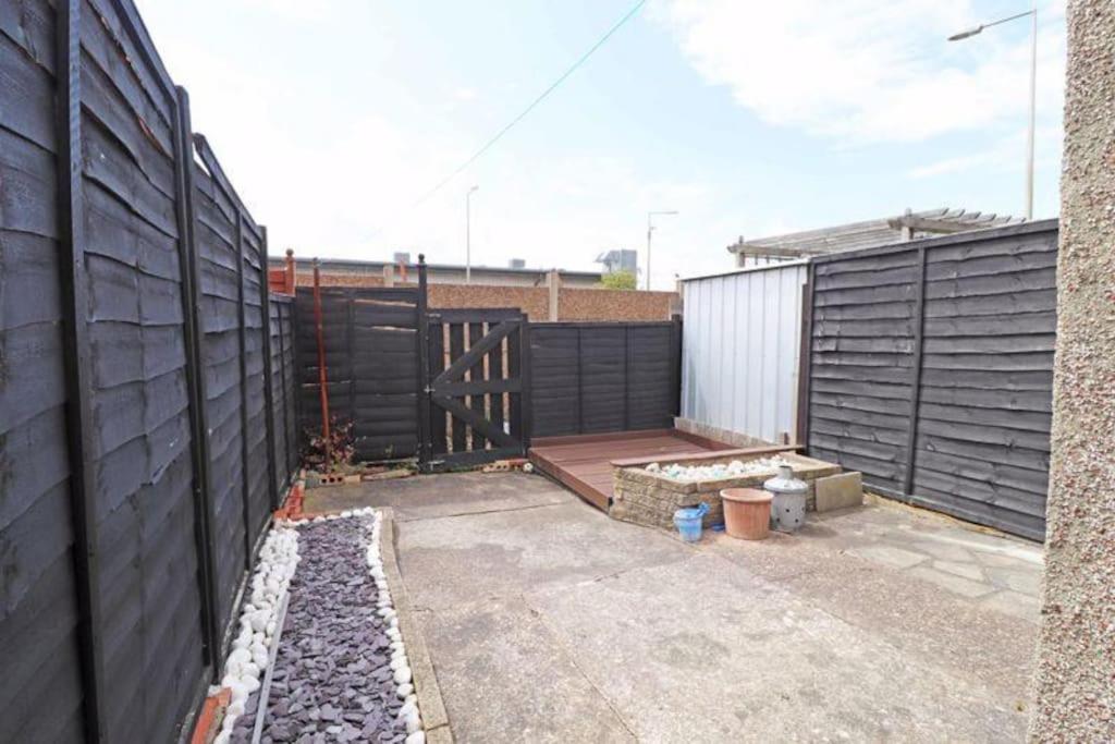 הוילה Seaside 2 Bed Townhouse, Near Cleethorpes Station מראה חיצוני תמונה