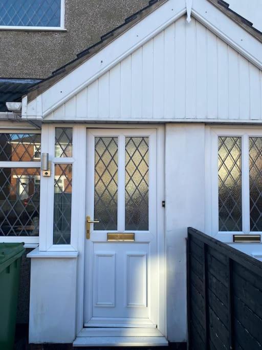 הוילה Seaside 2 Bed Townhouse, Near Cleethorpes Station מראה חיצוני תמונה